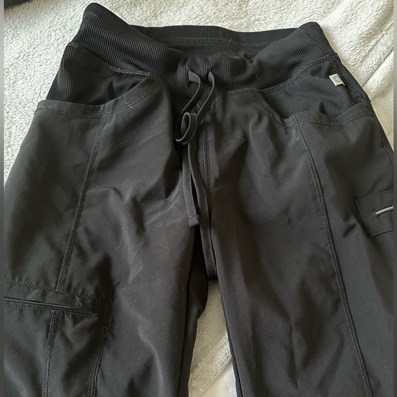 Infinity scrubs - Picture 2 of 2